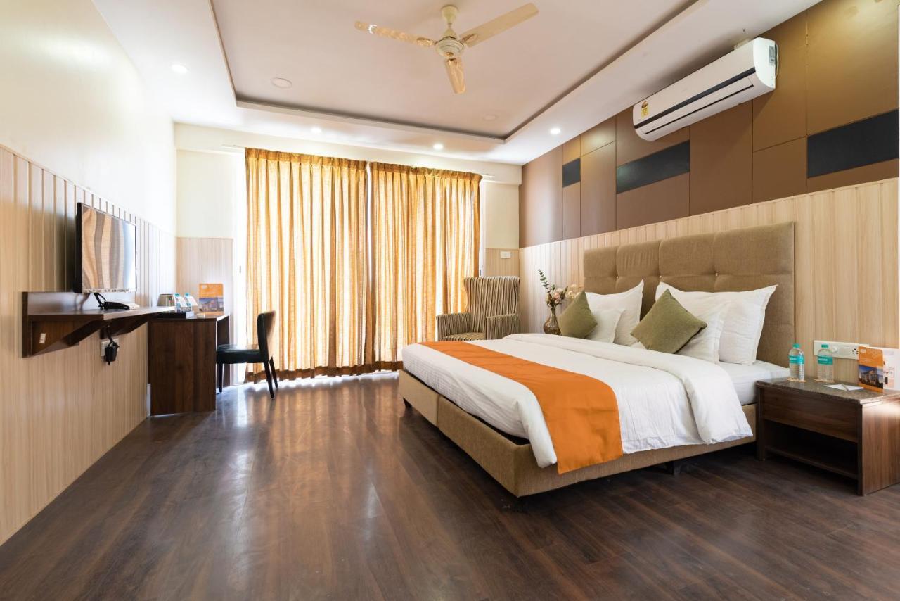 Hotel Isuite Luxor Undri 3*